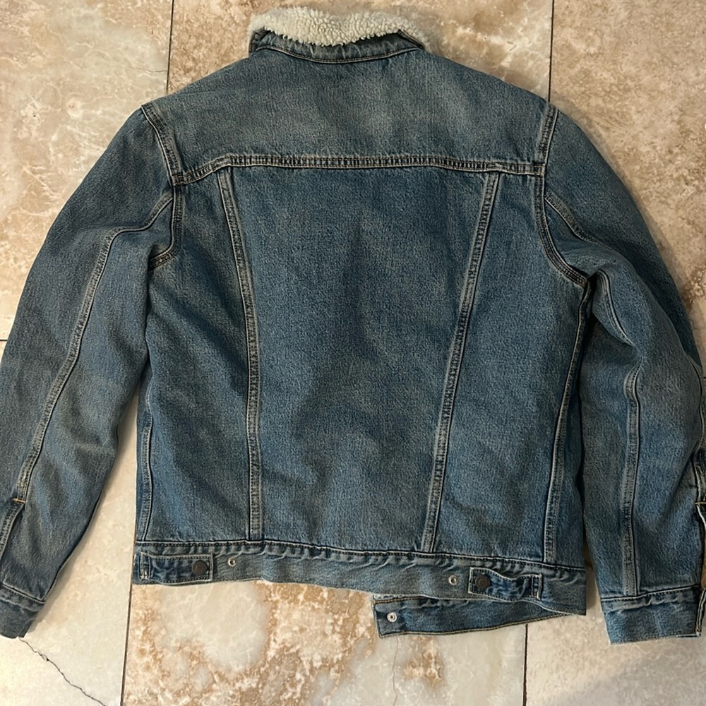 Levi’s fleece lined denim jacket. Mens medium hardly worn - Picture 3 of 5